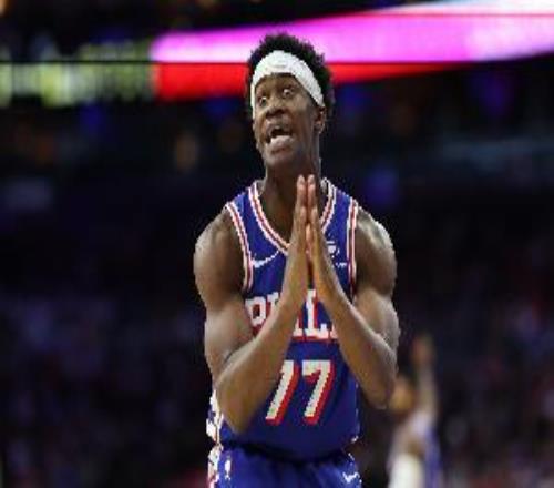 顶不住！埃奇库姆半场9投仅2中拿7分5板正负值19