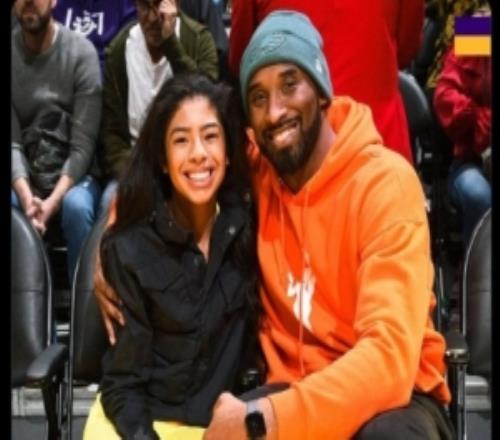 眨眼过去六年了！湖人官方晒科比和Gigi合照：曼巴精神永存