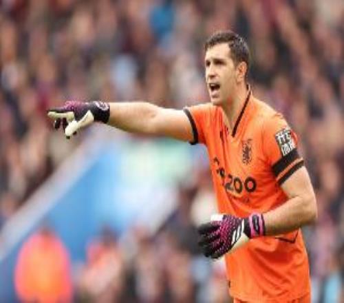 前英格兰国门：大马丁是顶级门将，但我不确定他是否世界最佳之一