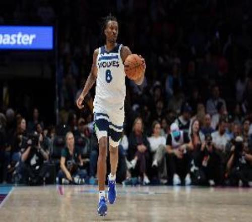 微波炉！海兰德上半场11分钟6中5高效砍下12分5板3助