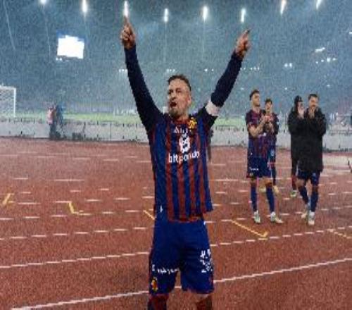 降维打击！34岁沙奇里3射1传带队逆转，回归巴塞尔71场35球35助