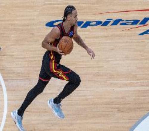 冲击4连胜！明天老鹰客战绿军里萨谢&波尔津吉斯因伤缺席比赛