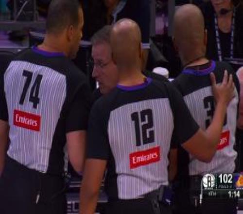 名记给太阳篮网冲突回看计时：裁判一共看了8分14秒