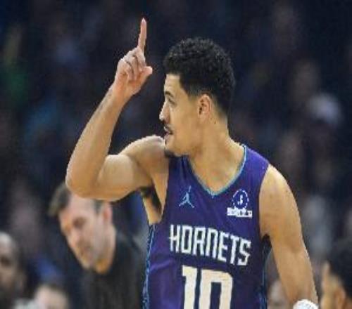 约什格林：杰森基德和助教斯威尼对我的信任意义重大