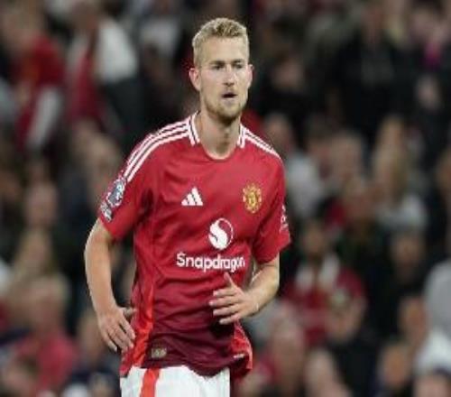 德里赫特谈多尔古世界波：在齐尔克泽家看球，刚去厕所就听他尖叫