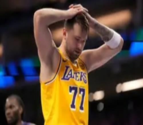 湖人输骑士：卢卡防守该背多少锅