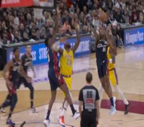 面断东契奇再血帽詹姆斯骑士这双向球员汤姆林何方神圣！