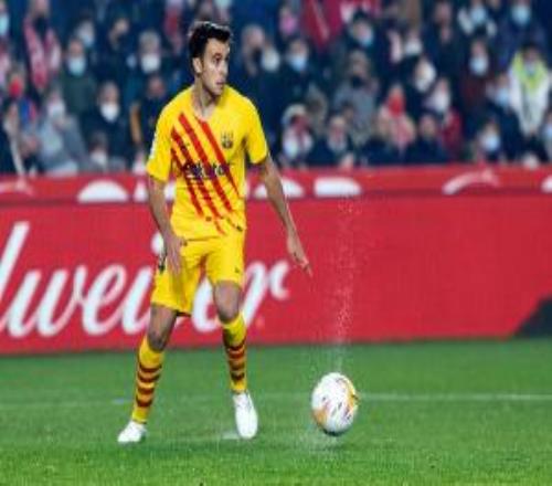 世体：巴萨一线队球员进行恢复训练，埃里克加西亚的头晕已康复