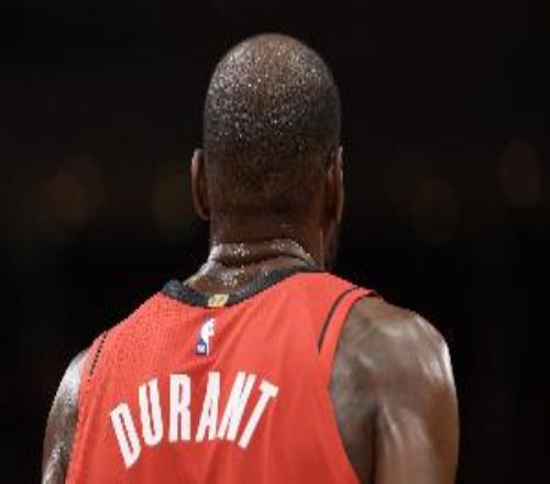 镰刀挥舞！杜兰特第三节独得16分三节21中11砍下28分