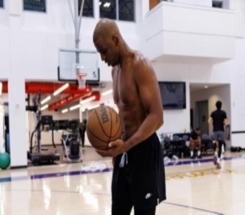 我还想打篮球！保罗晒近期训练照：相信我我还有计划