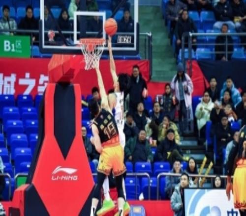 常规赛第21轮新疆伊力特不敌江苏肯帝亚