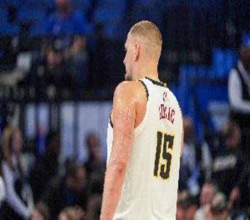 大概率无缘了！约基奇今天继续缺席评奖额度只剩1场了