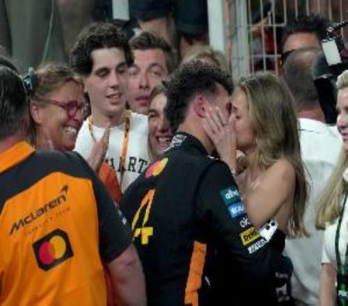 诺里斯：感觉夺得世界冠军只过了一个月，仍在消化着这一切