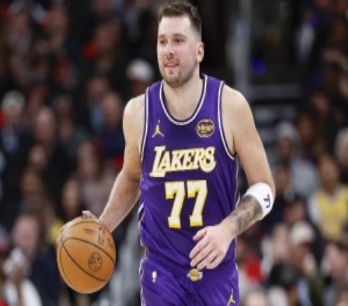 东契奇谈半场三双：无论对手如何防守我就是进入自己的节奏