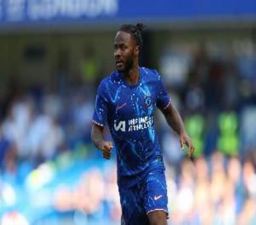 记者：斯特林愿意考虑所有选项，正与来自英意法德球队进行谈判