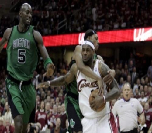 皮尔斯：我和骑士詹互换队的话可能进不了季后赛但可能当得分王