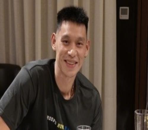 吃得惯吗书豪到访杭州先品尝名菜龙井虾仁&西湖醋鱼