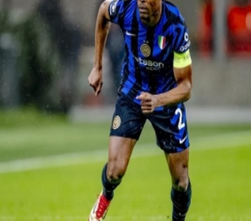 迪马济奥：由于弗林蓬受伤，利物浦已经询问邓弗里斯的情况