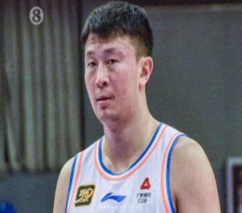 媒体人：同曦与四川有事赛后交流没必要公开冲突真是一球抵万金