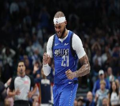 予取予求！加福德半场7中5高效拿到10分8板正负值+8