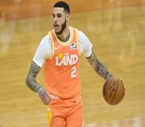 年薪1000万场均4.6分&命中率29.9%！骑士积极寻求送走朗佐鲍尔