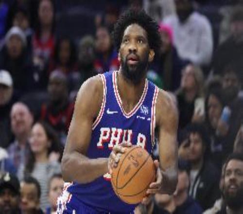 恩比德感谢球队的一位工作人员：所有人都放弃我但他始终坚持