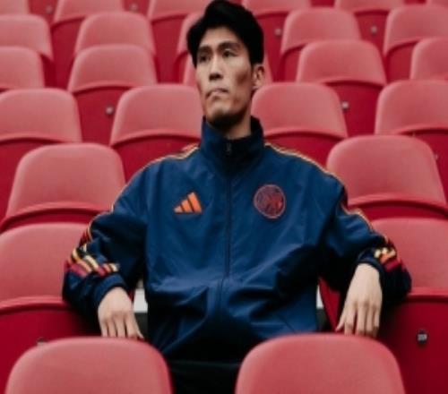 本轮荷甲替补出战！富安健洋伤缺484天之后重返赛场