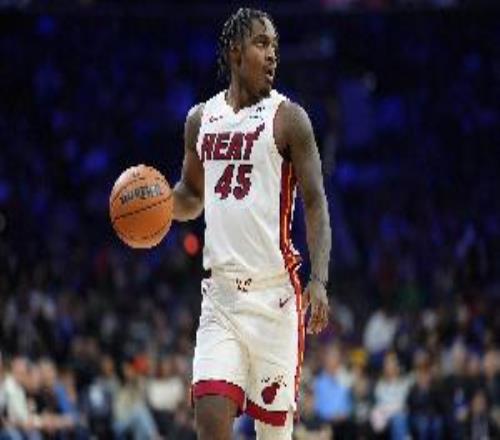 攻防兼备！戴维恩米切尔复出9投5中&三分6中3砍下13分6助2断