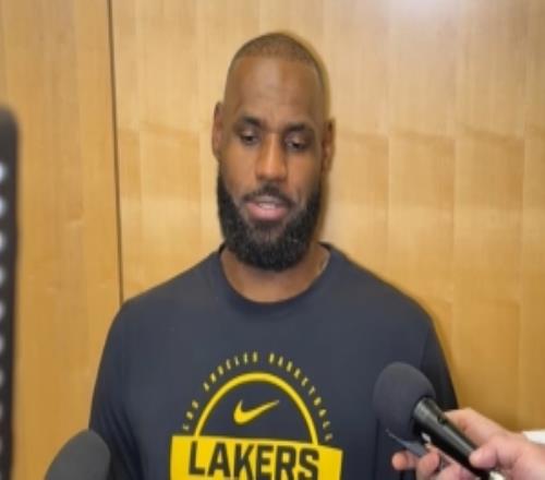 目前身体状态詹姆斯：我刚跨过60000分钟时间大关是的感觉还行