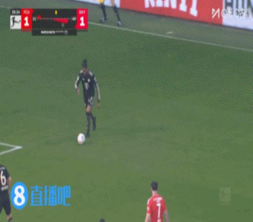 德甲第10轮联赛中，拜仁对阵柏林联合，路易斯-迪亚斯上半场零度角进球