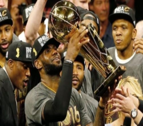 前骑士经理：16年全队做出巨大牺牲我们围绕詹姆斯搭建合适阵容