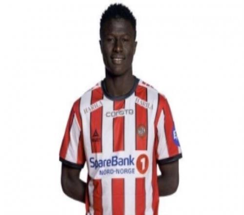 邮报：曼联关注年轻中卫塞迪金特和雨果费尔南德斯