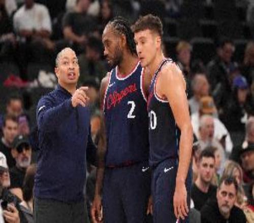 追梦：NBA现在有十支球队在摆烂快船也在摆烂但因小卡没太成功
