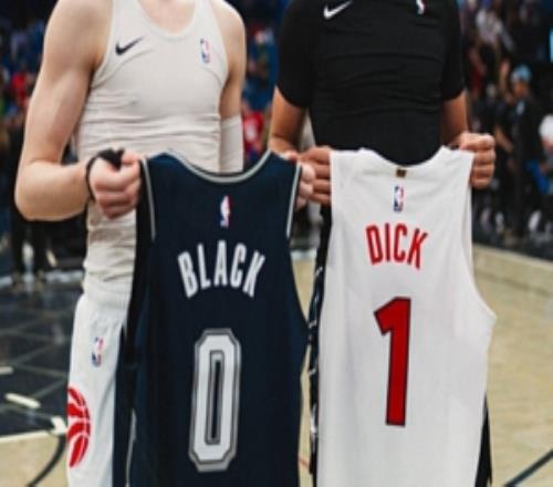 迪克谈跟布莱克换球衣：只是和朋友搞笑不会再换那些特定球衣了