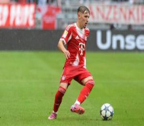 罗马诺：拜仁与卡尔谈涨薪续约至2031，皇马是梦想但球员愿意留下