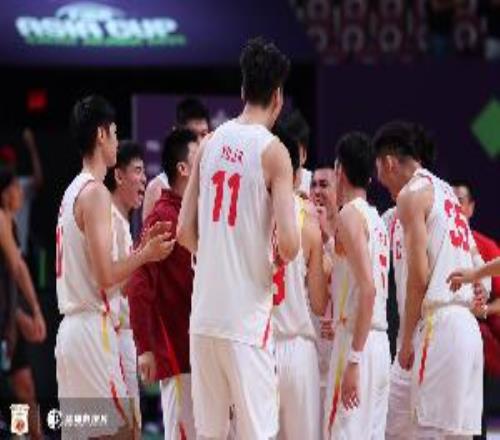 媒体人：我们这个喜欢给自己找麻烦的弱点真是要好好改一改