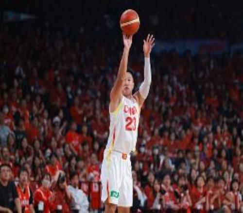 打得不错！贺希宁9中4&三分5中2得10分第二节8分&末节打进追平球