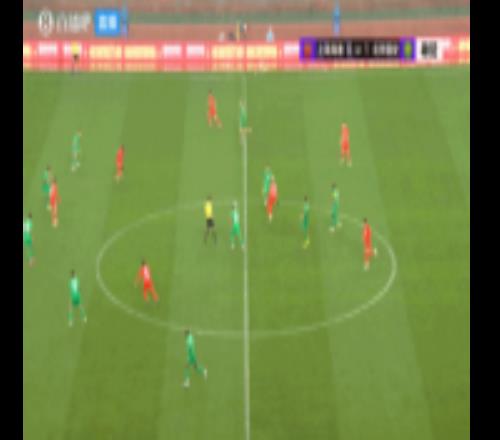 伤退！第51分钟李磊受伤无法坚持被换下，贾非凡替补迎国安首秀