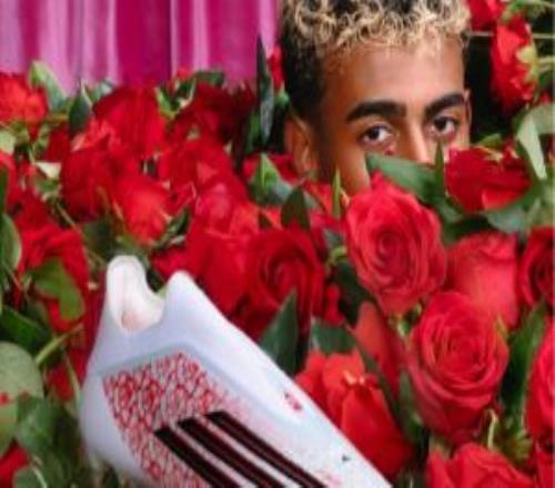 阿迪达斯发布亚马尔个人款F50“心之猎手”战靴纯白色点缀红玫瑰