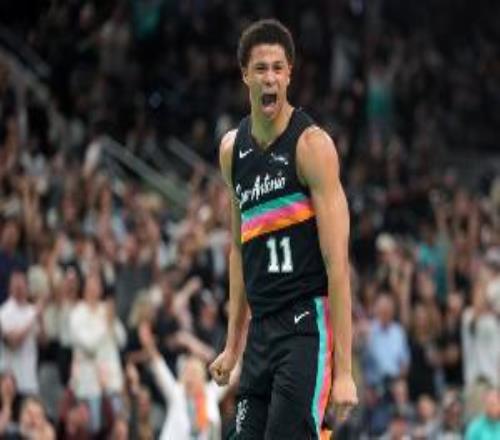 卡布：我父亲执教过小卡后者还记得我小时看球的样子&他鼓励我