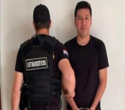 40岁巴拉圭前国门参与贩毒被捕,为获取信任甚至穿国家队球衣会面