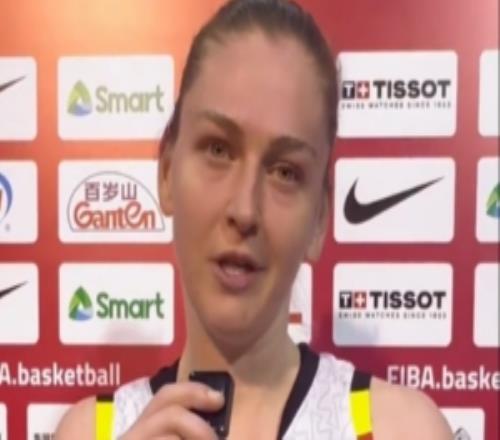 比利时核心梅斯曼谈张子宇：每个球队都得适应她她已经统治内线