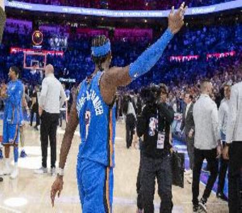 记者：SGA太超模最后时刻连中距离那就是当世最佳球员的水准