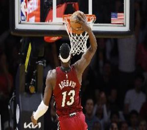 追梦：按上半场节奏阿德巴约能得86分NBA那么多刷子谁能刷到83