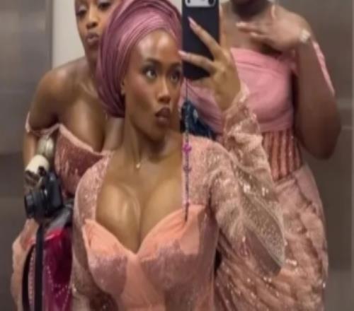 太阳报：萨卡女友一袭低胸礼服参加婚礼去年已同意萨卡求婚