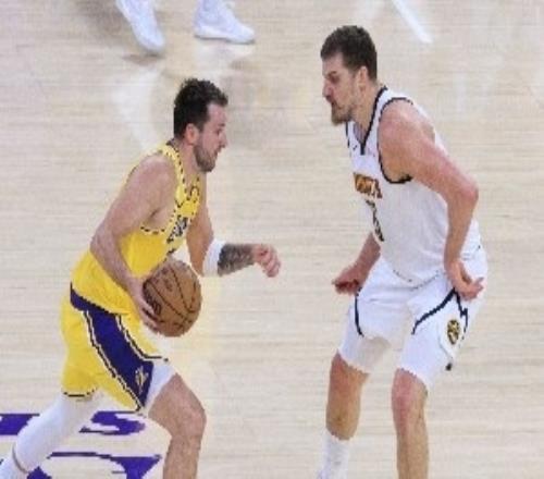 30+三双谁最多第一遥不可及东欧双胖来势汹汹威詹登字乔在列