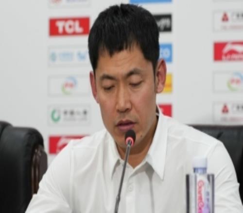 张庆鹏：我们和新疆都遇到了困难但他们还能做自己然后赢下比赛