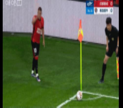 脚法绝了！蓉城外援罗慕洛在中超已两次角球直接破门