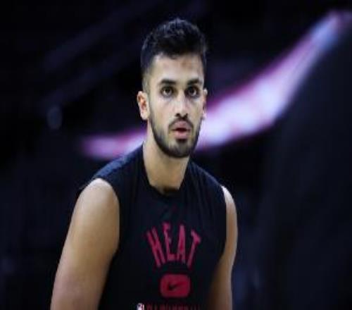 科尔：我对尤特赛文的了解不多他今天首秀会有很多上场时间