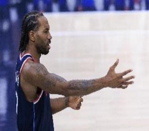 要沉了快船第三节2536再输鹈鹕11分落后两位数进入末节